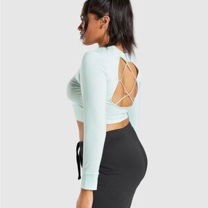 GYMSHARK PAUSE OPEN BACK LONG SLEEVE CROP TOP
